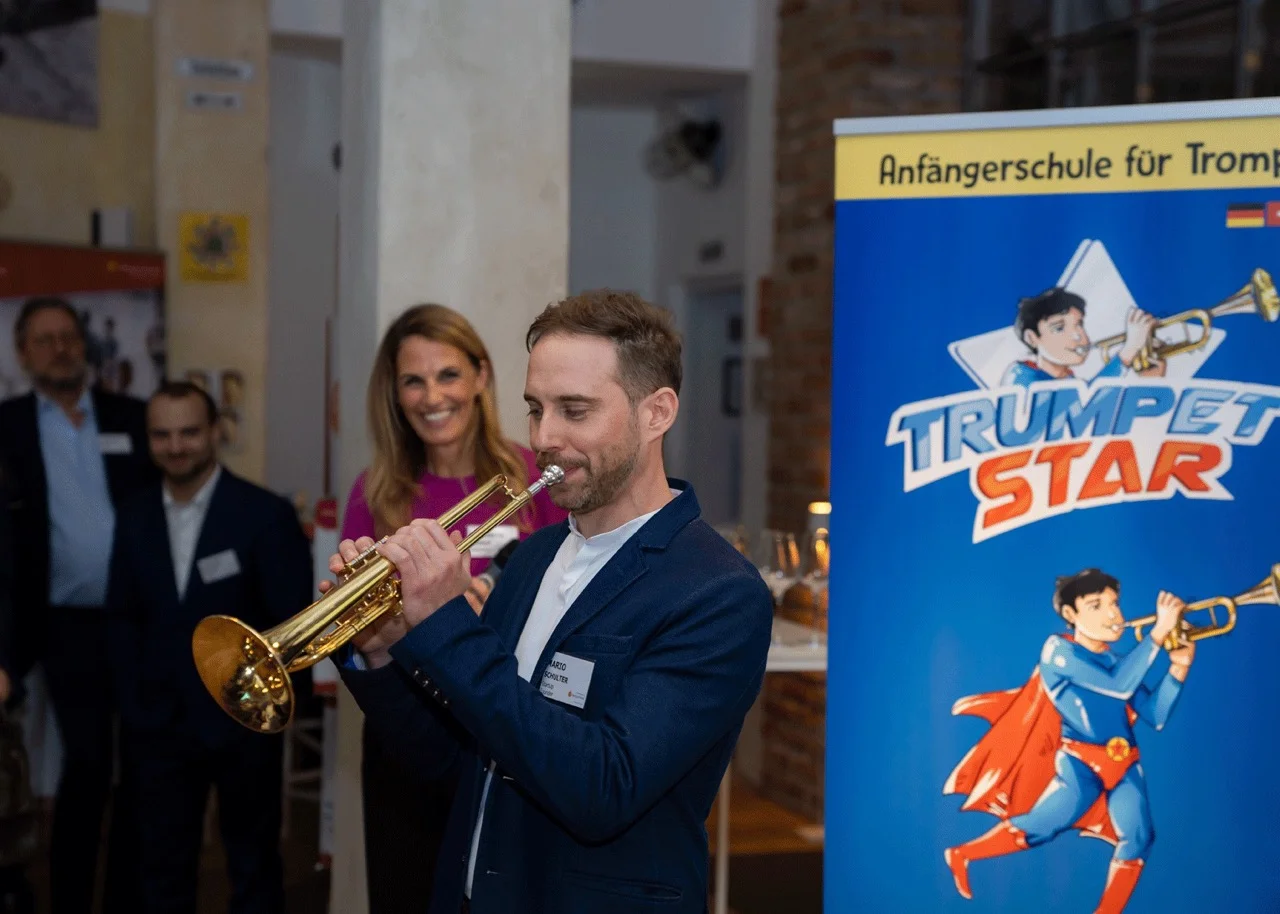 Trumpet Star
